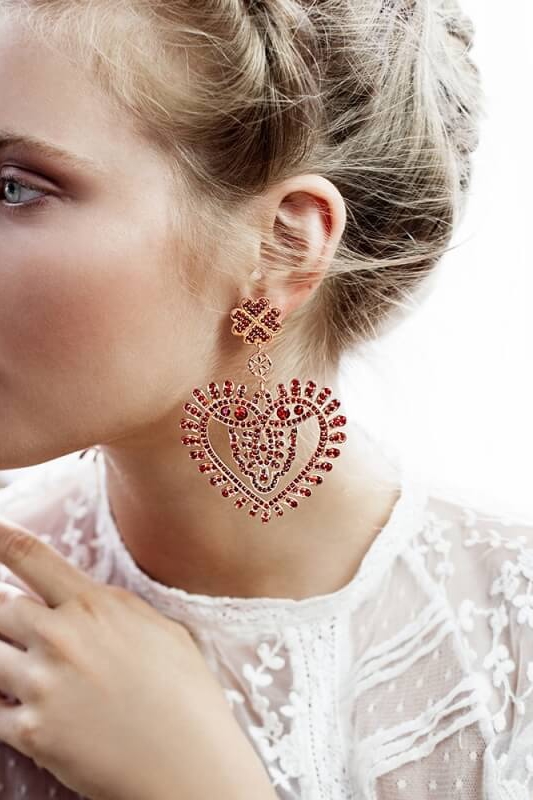 Earrings red hearts