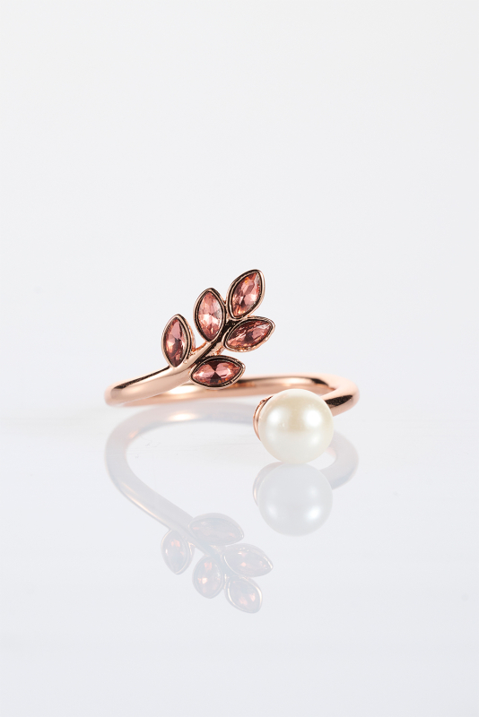 Leaves Ring with Pearl
