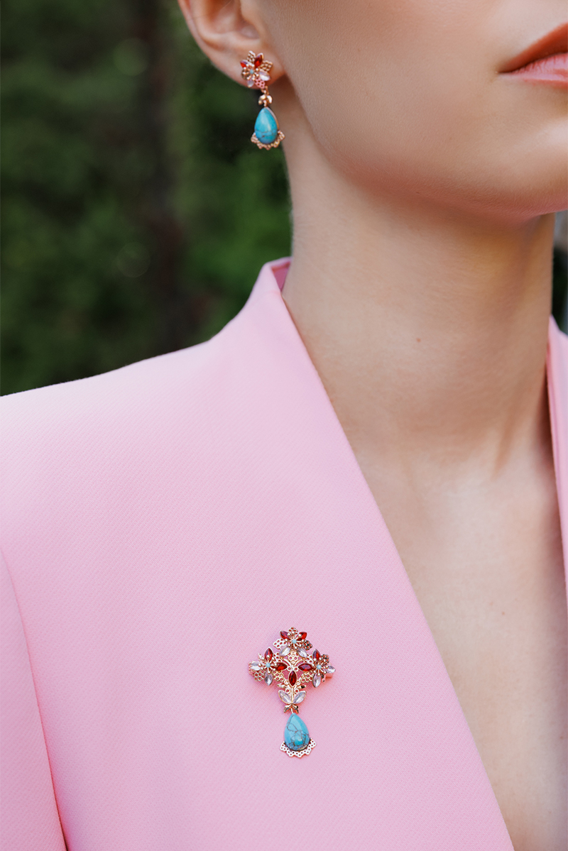 Piešťany brooch
