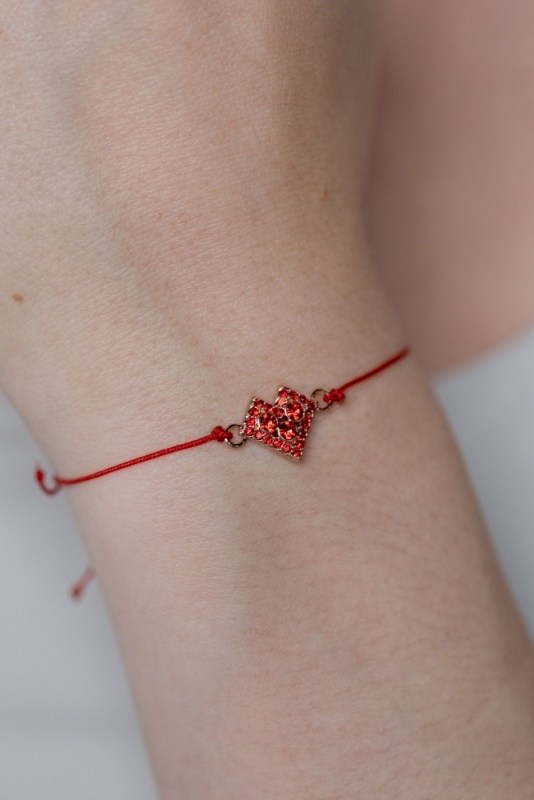 Bracelet on a string red Cicman heart