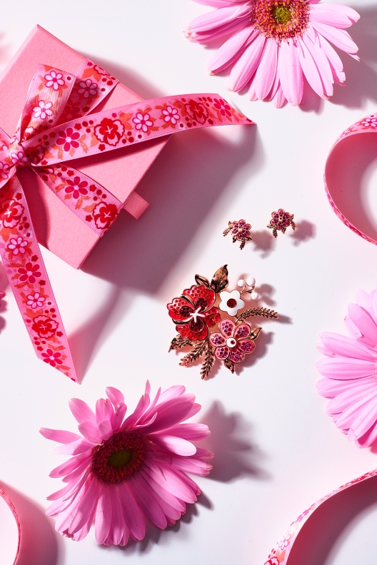 Flowers for Slovek female writers